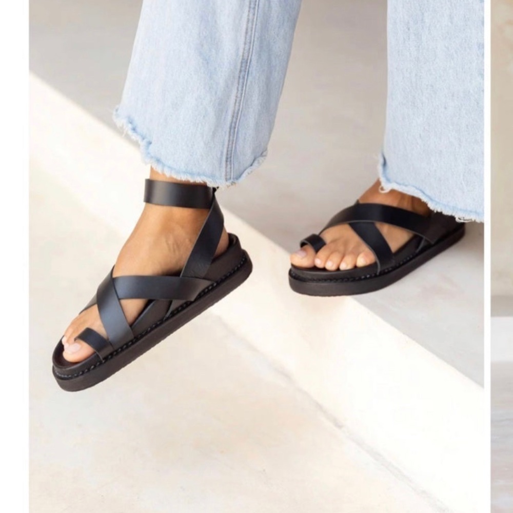 Almost New Liberte Bronte Sandal Black
